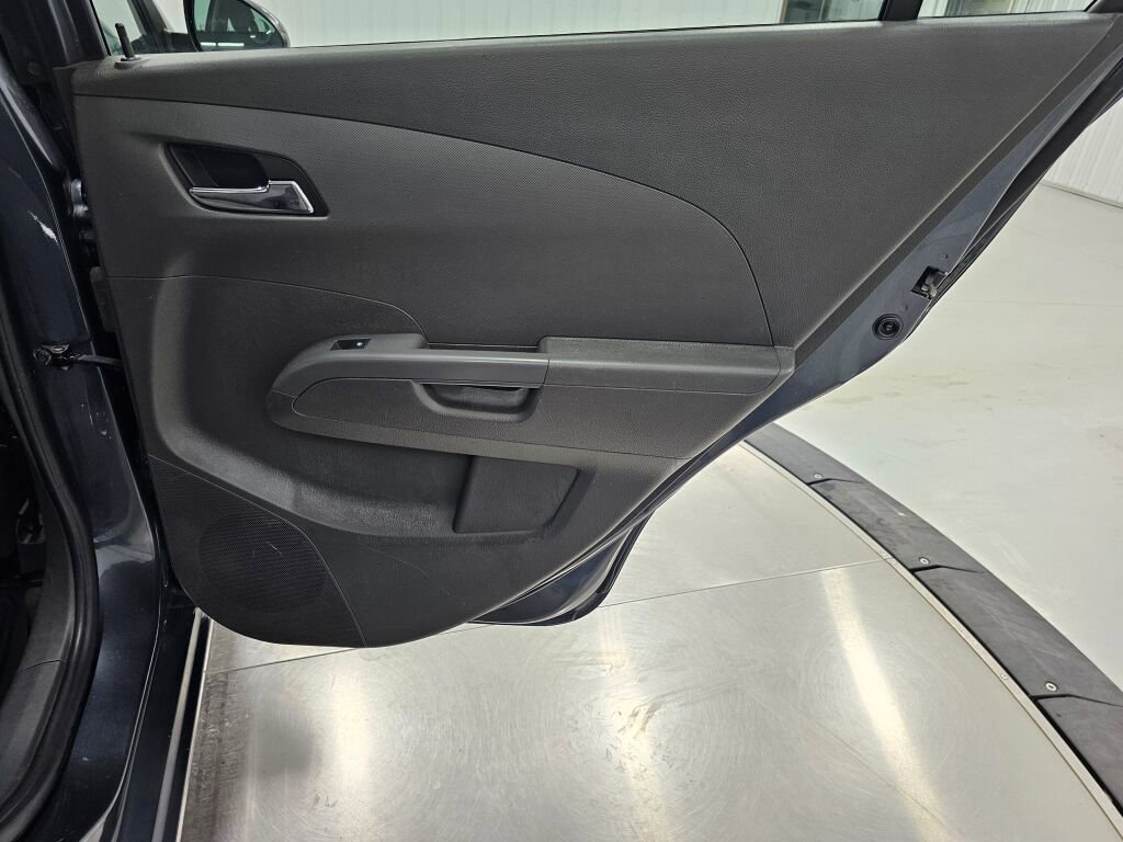 Used 2013 Chevrolet Sonic LT image 31