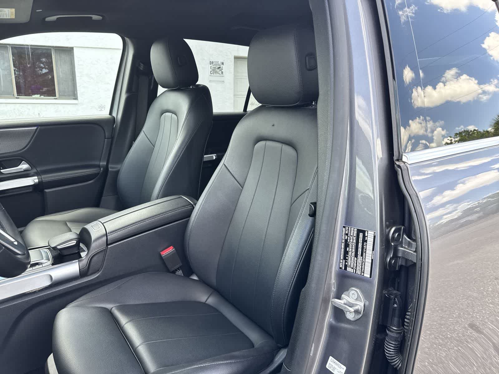Used 2022 Mercedes-Benz GLB 250 image 19