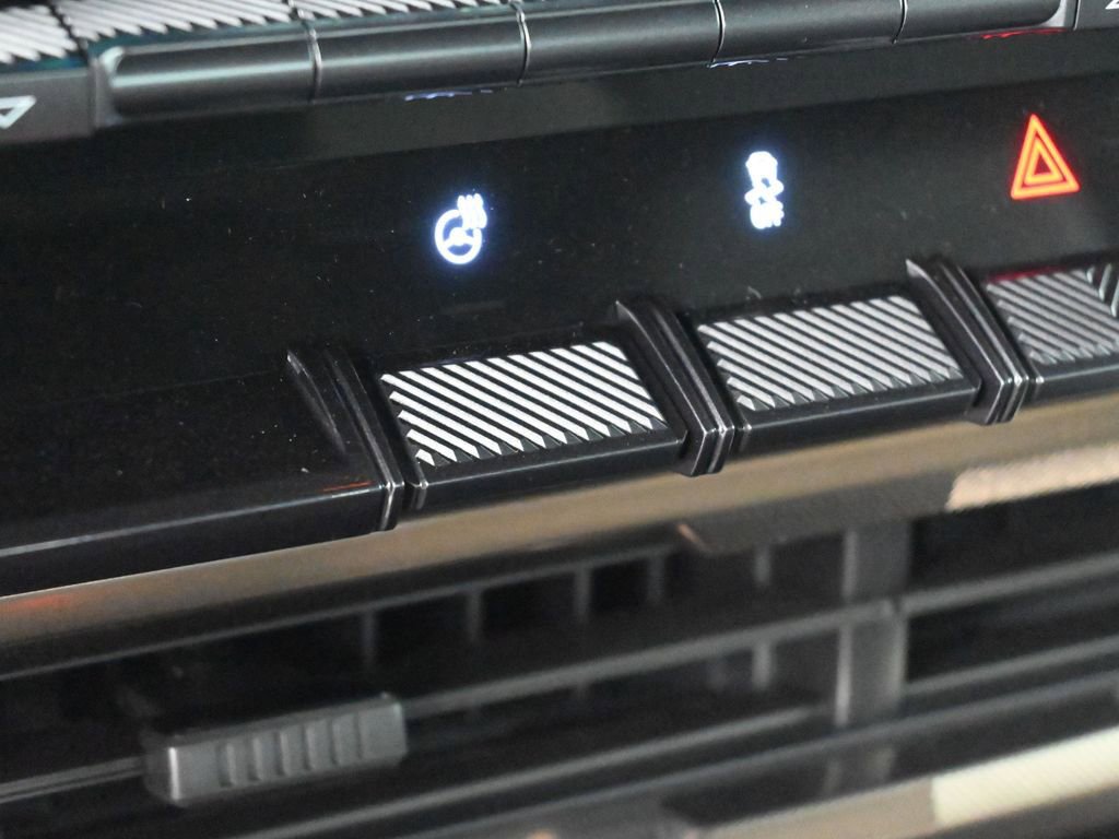 New 2025 GMC Hummer EV 2X AWD/4WD image 26