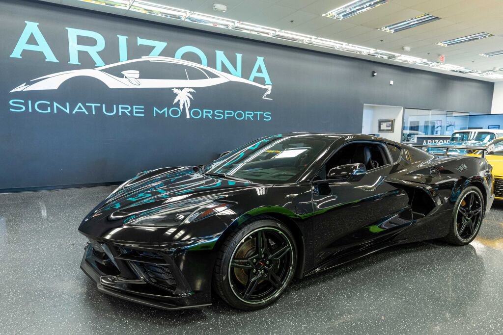 Used 2022 Chevrolet Corvette Stingray Premium Cpe w/ Z51 Performance Package image 1