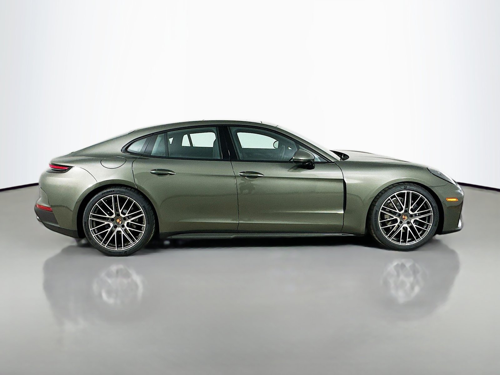 New 2026 Porsche Panamera 4 AWD/4WD image 4