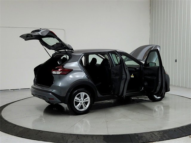 New 2025 Nissan Kicks Play S image 15