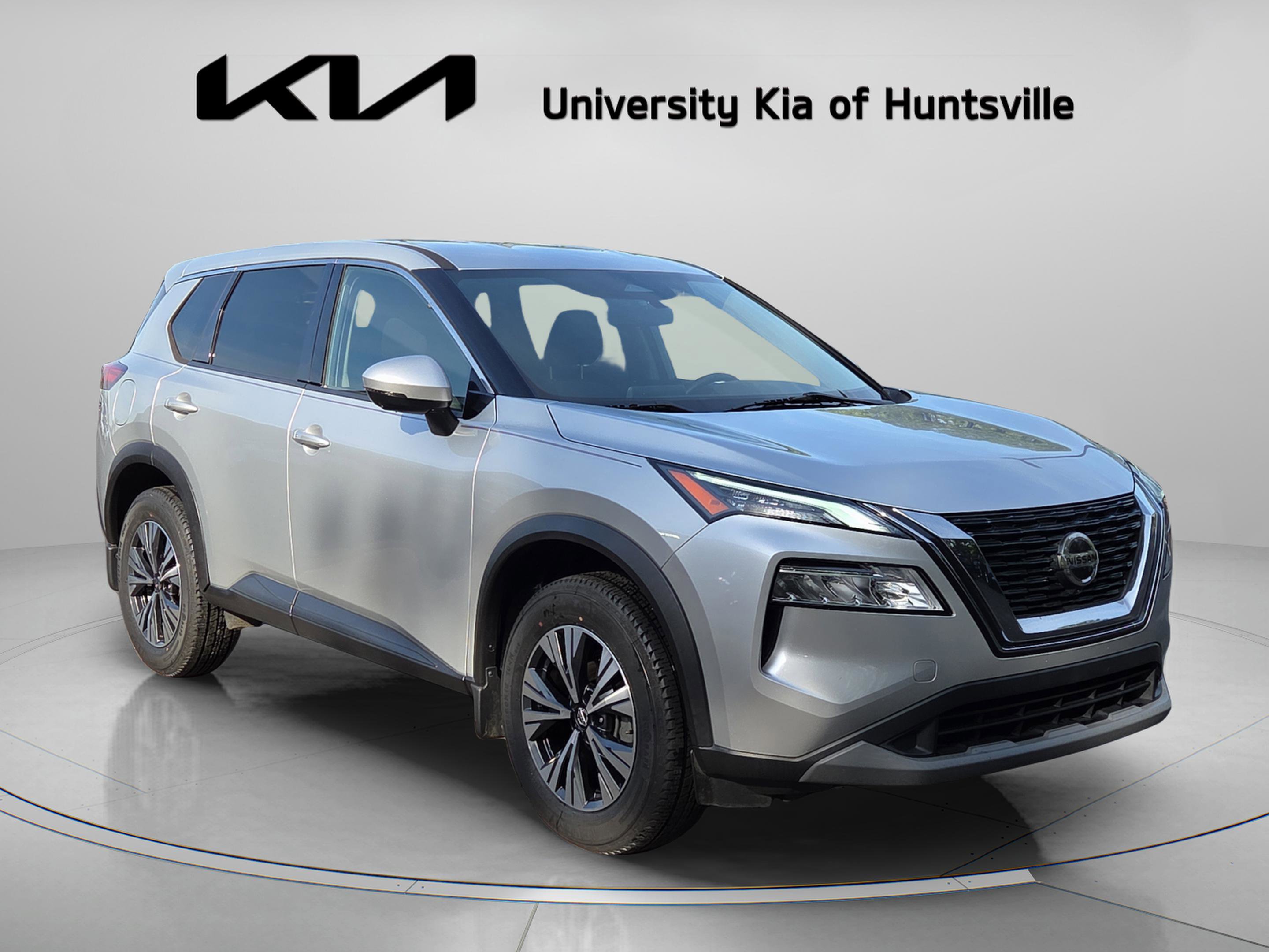 Used 2021 Nissan Rogue SV FWD image 1
