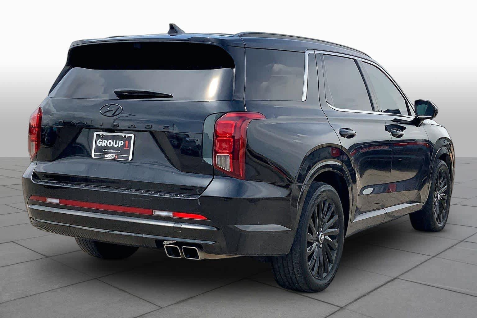Used 2024 Hyundai Palisade Calligraphy AWD/4WD image 13