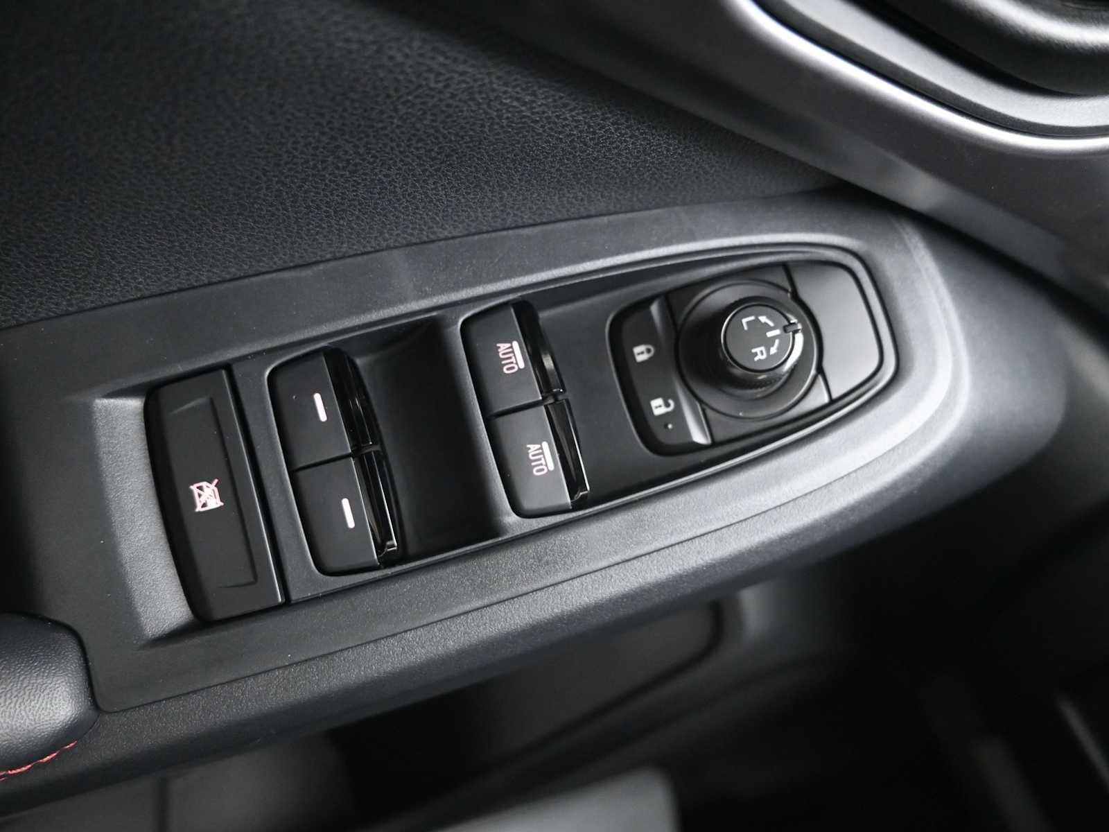 Used 2025 Subaru Impreza 2.0i Sport AWD/4WD image 13