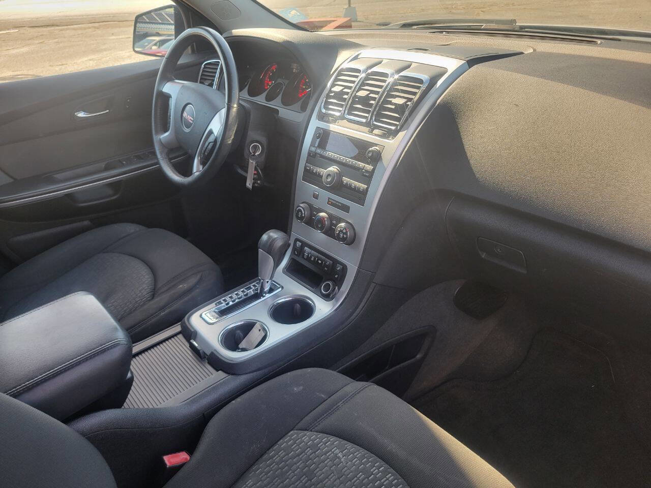 Used 2012 GMC Acadia SLE image 9