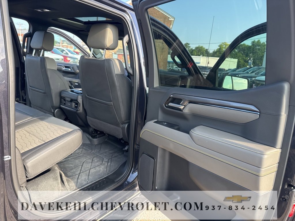 Used 2023 Chevrolet Silverado 1500 ZR2 image 27