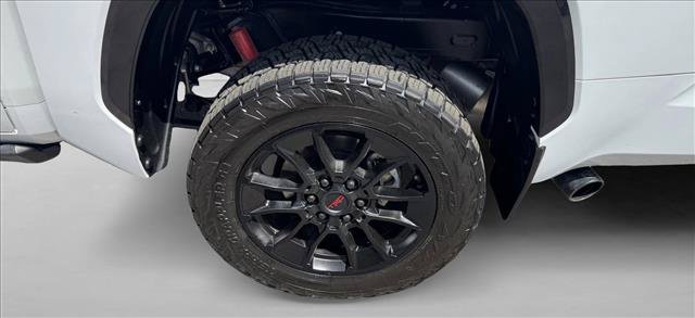 Used 2025 Toyota Tundra Platinum w/ TRD Off-Road Package AWD/4WD image 9