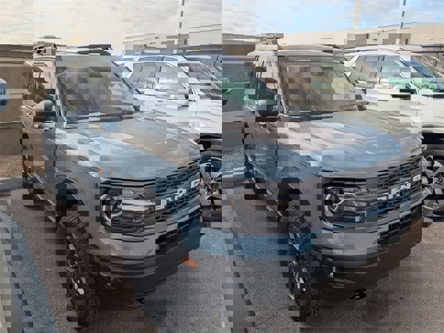Used 2023 Ford Bronco Sport Badlands image 3