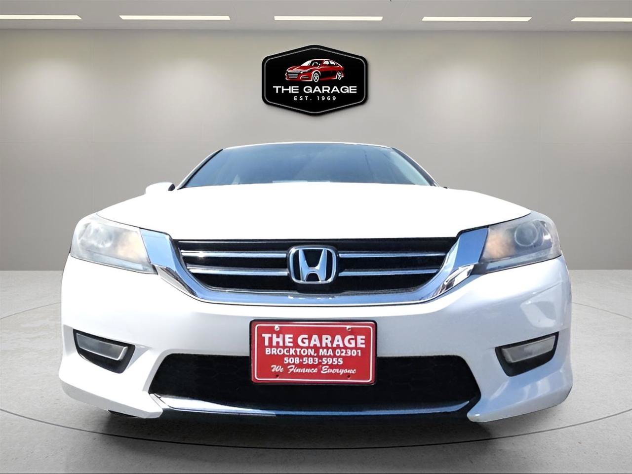 Used 2013 Honda Accord Sport image 2