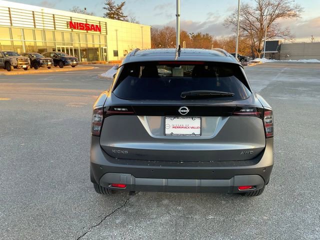 New 2026 Nissan Kicks SV w/ SV Premium Package image 5