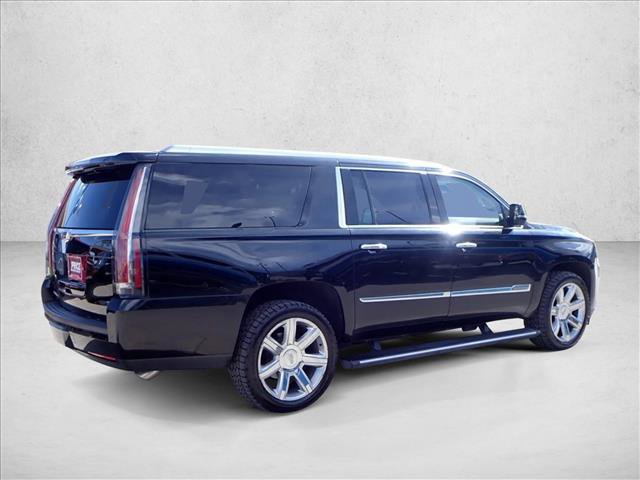 Used 2016 Cadillac Escalade ESV Platinum image 4