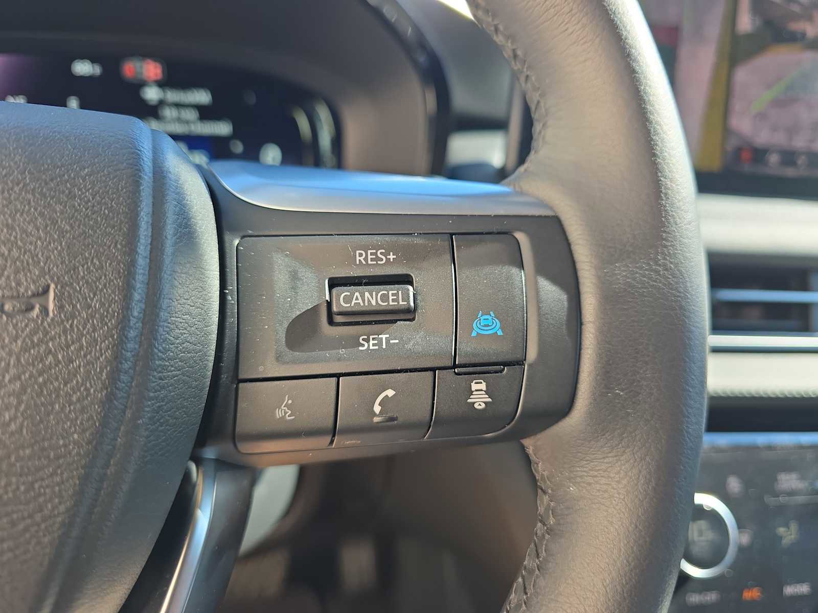 Certified 2026 INFINITI QX60 Luxe w/ Family Package image 22