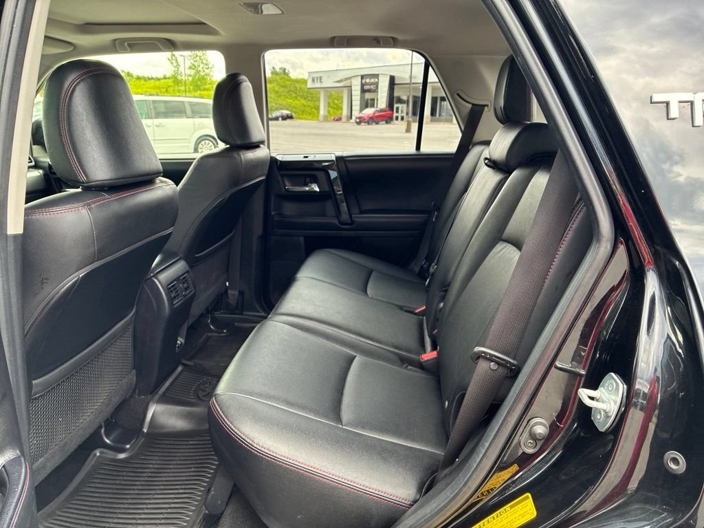 Used 2020 Toyota 4Runner TRD Off-Road Premium w/ Moonroof Package AWD/4WD image 50