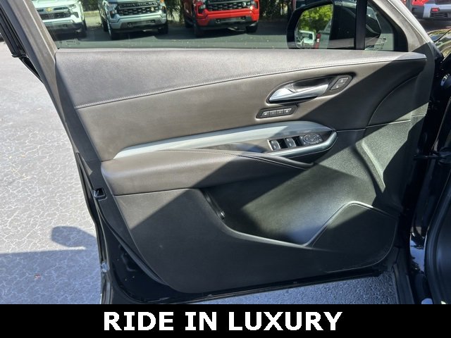 Used 2021 Cadillac XT4 Premium Luxury w/ LPO, Radiant Package image 12