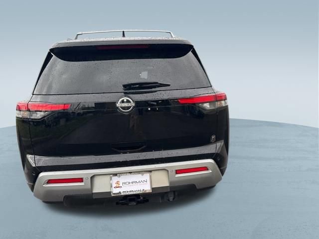 Used 2023 Nissan Pathfinder Platinum w/ Cargo Package image 7
