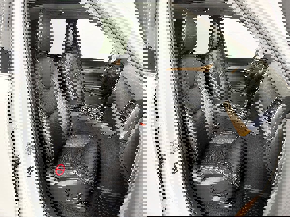 Used 2017 Volvo XC90 T6 Inscription w/ Vision Package image 50