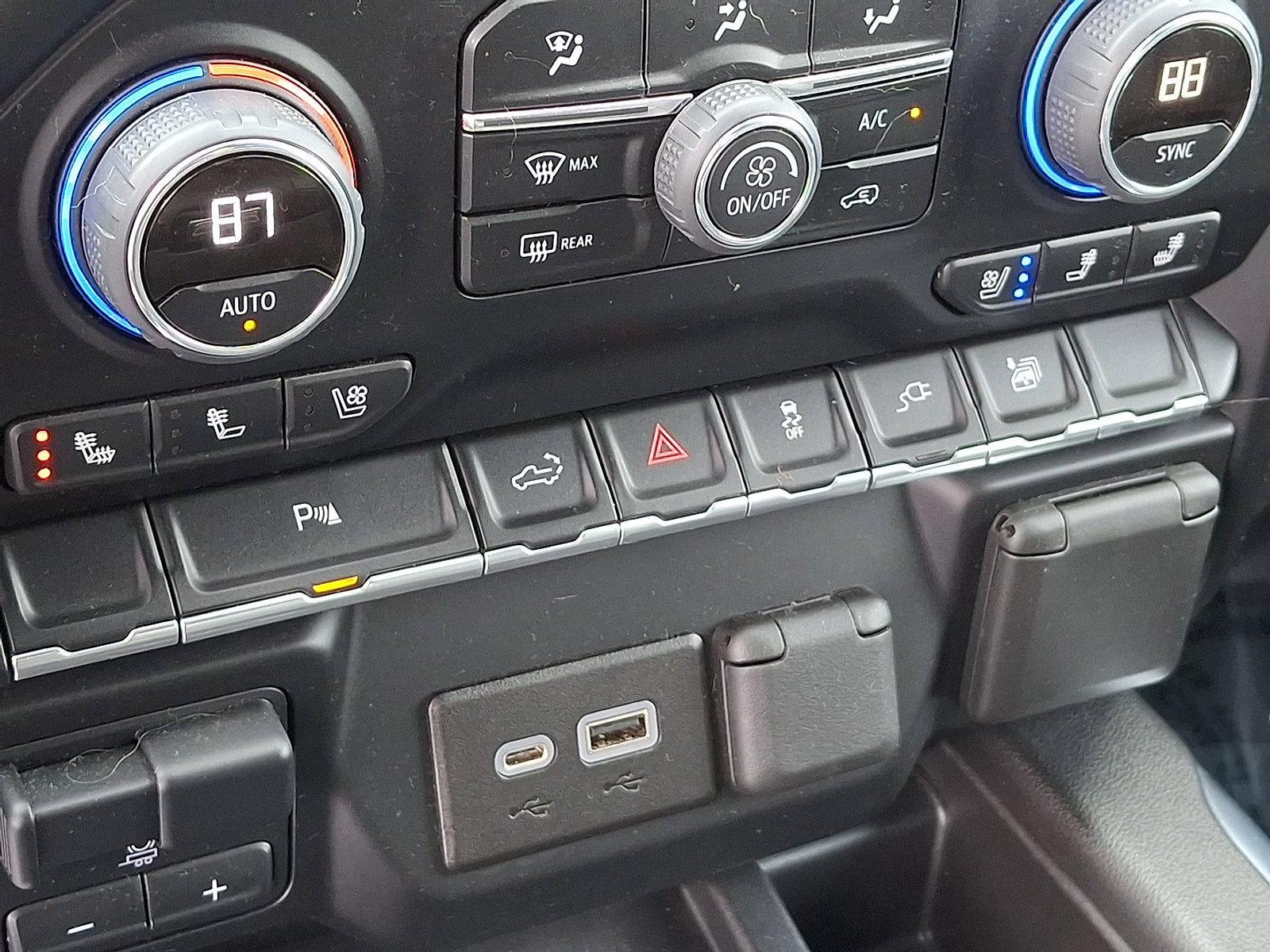 Certified 2022 Chevrolet Silverado 1500 High Country image 23