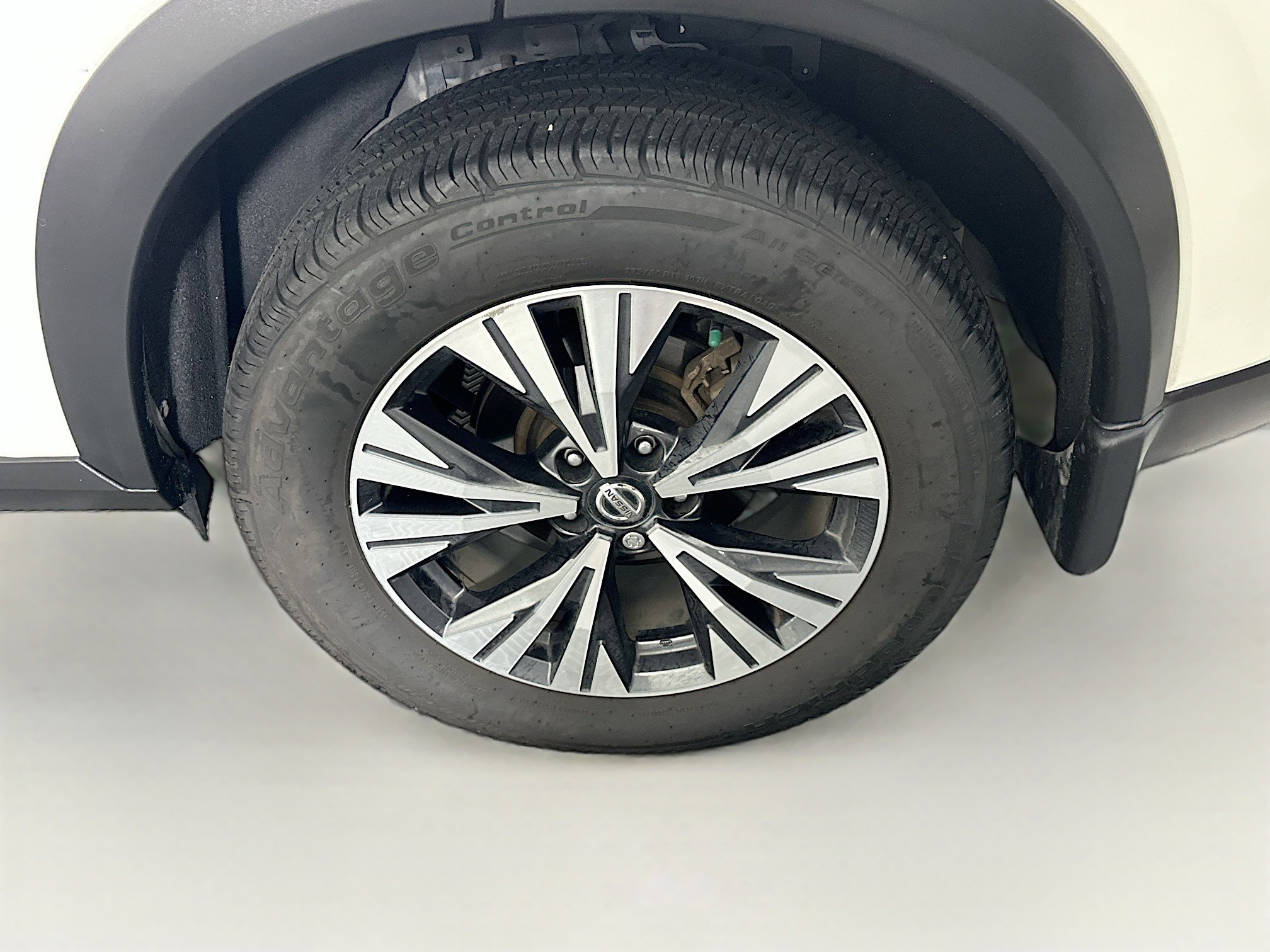 Used 2021 Nissan Rogue SV image 11