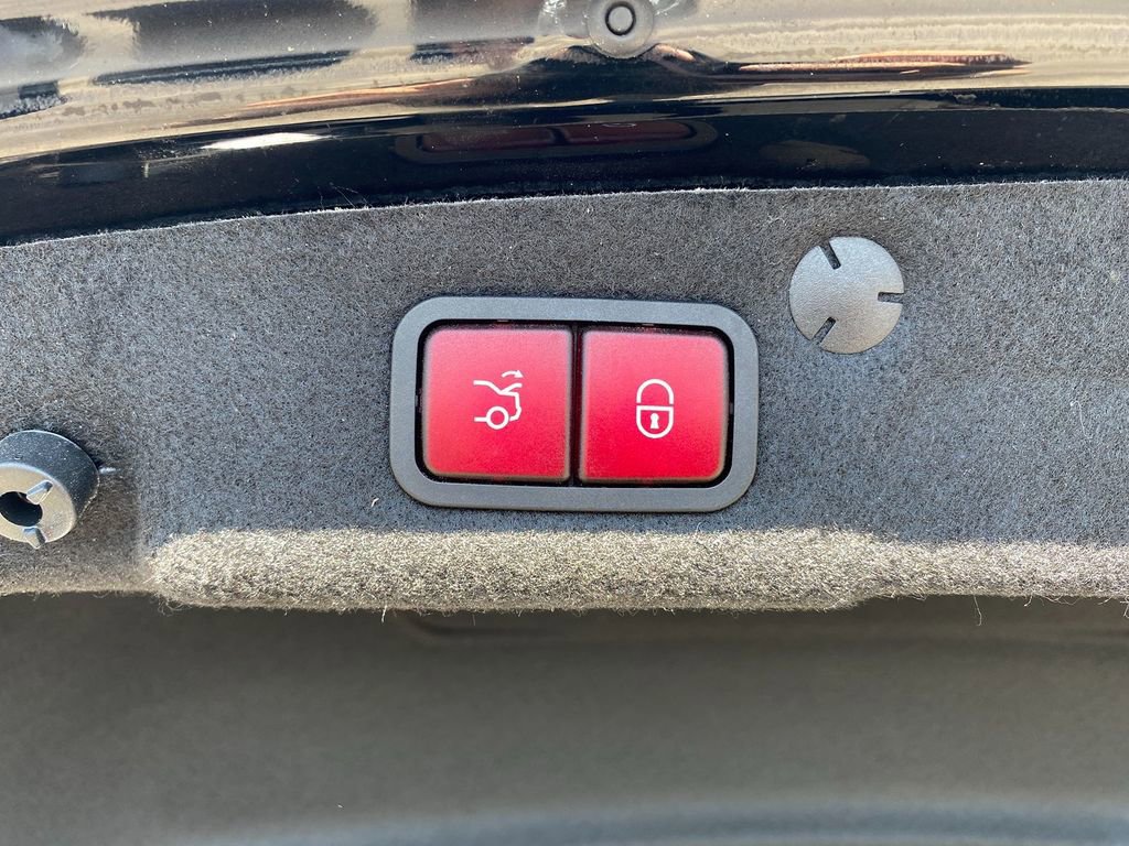 Used 2021 Mercedes-Benz C 300 4MATIC Sedan image 24