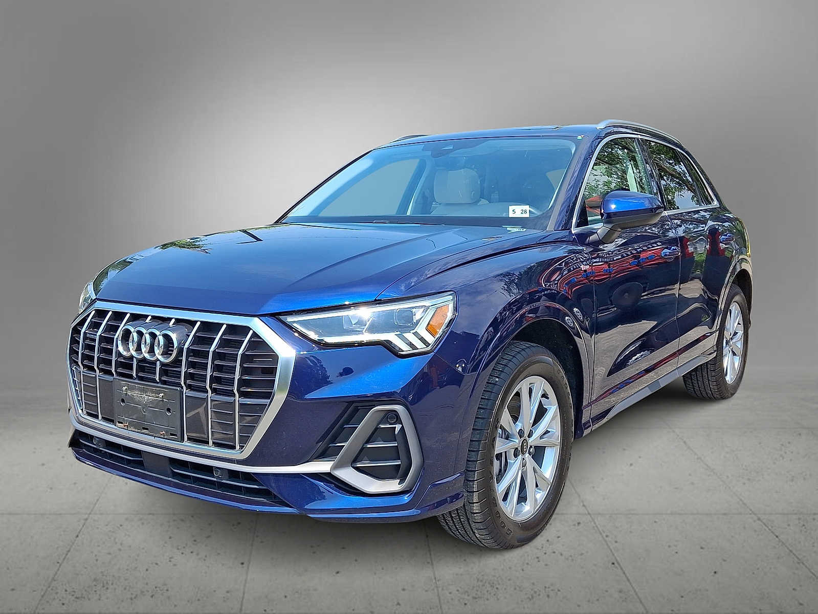 Used 2023 Audi Q3 2.0T Premium w/ Convenience Package AWD/4WD video 1