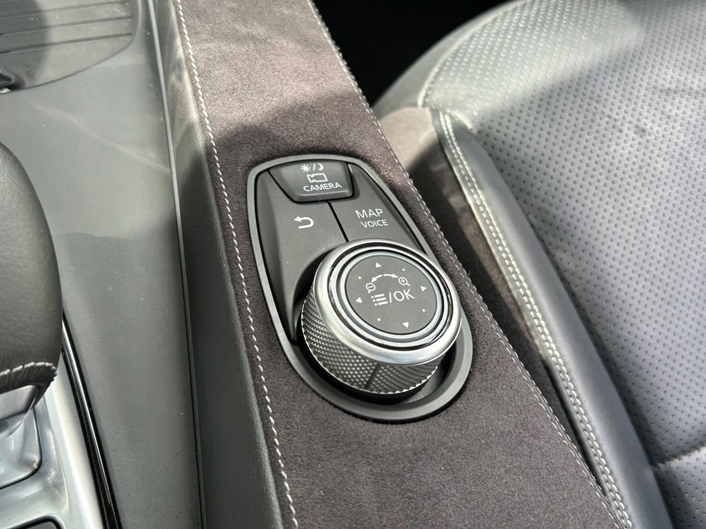 Used 2019 INFINITI QX50 Essential w/ Sensory Package AWD/4WD image 30