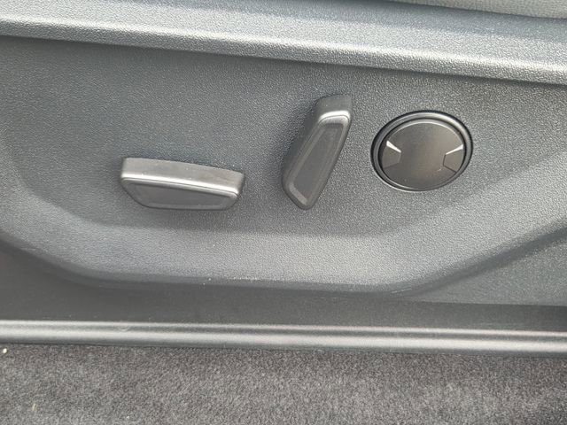 Used 2025 Ford F150 Lightning Flash AWD/4WD image 22