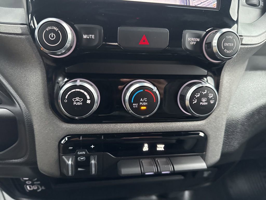 Used 2025 RAM 2500 Tradesman w/ Chrome Appearance Group image 22