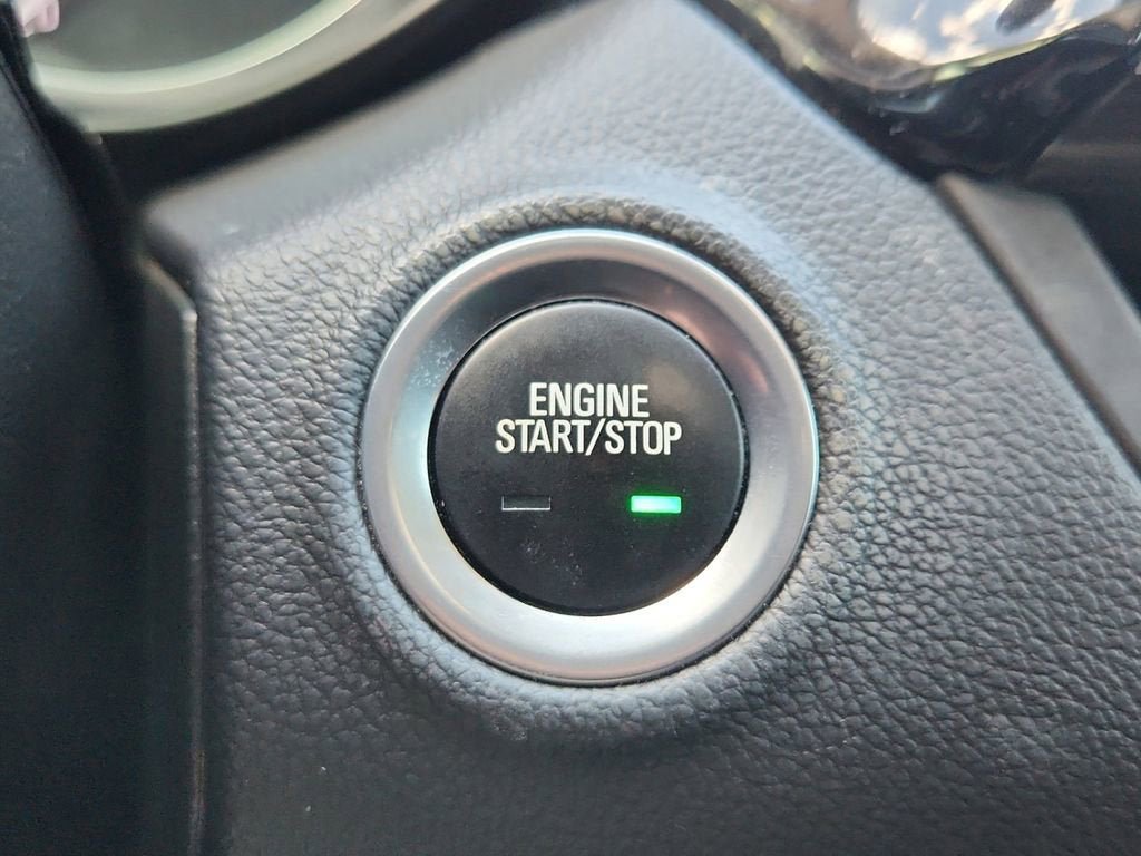 Used 2020 Buick Envision Essence image 29