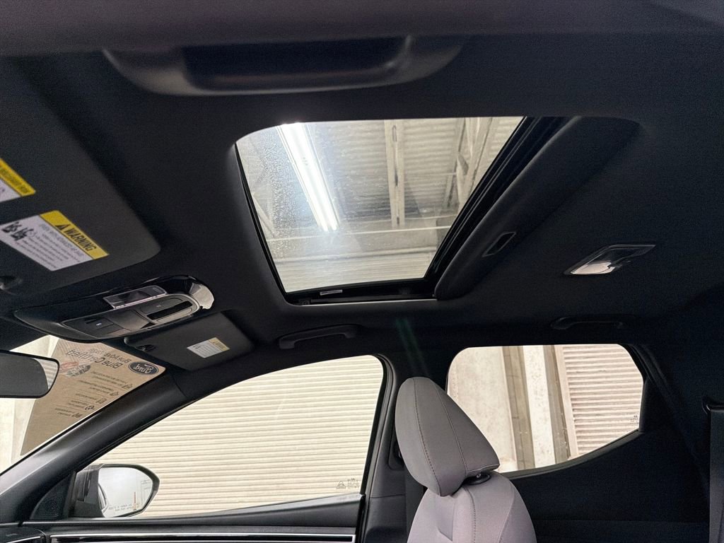 Used 2022 Hyundai Santa Cruz SEL Premium image 10