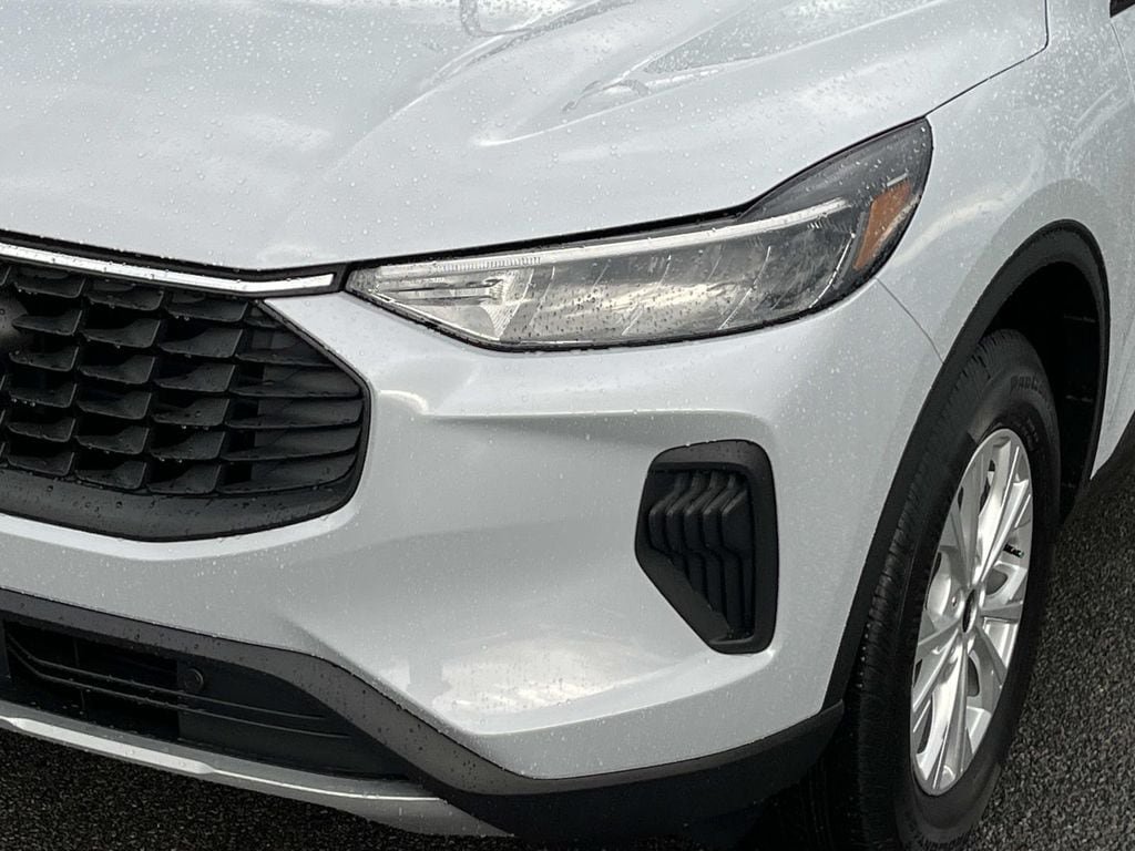 New 2026 Ford Escape Active w/ Tech Pack #1 AWD/4WD image 10