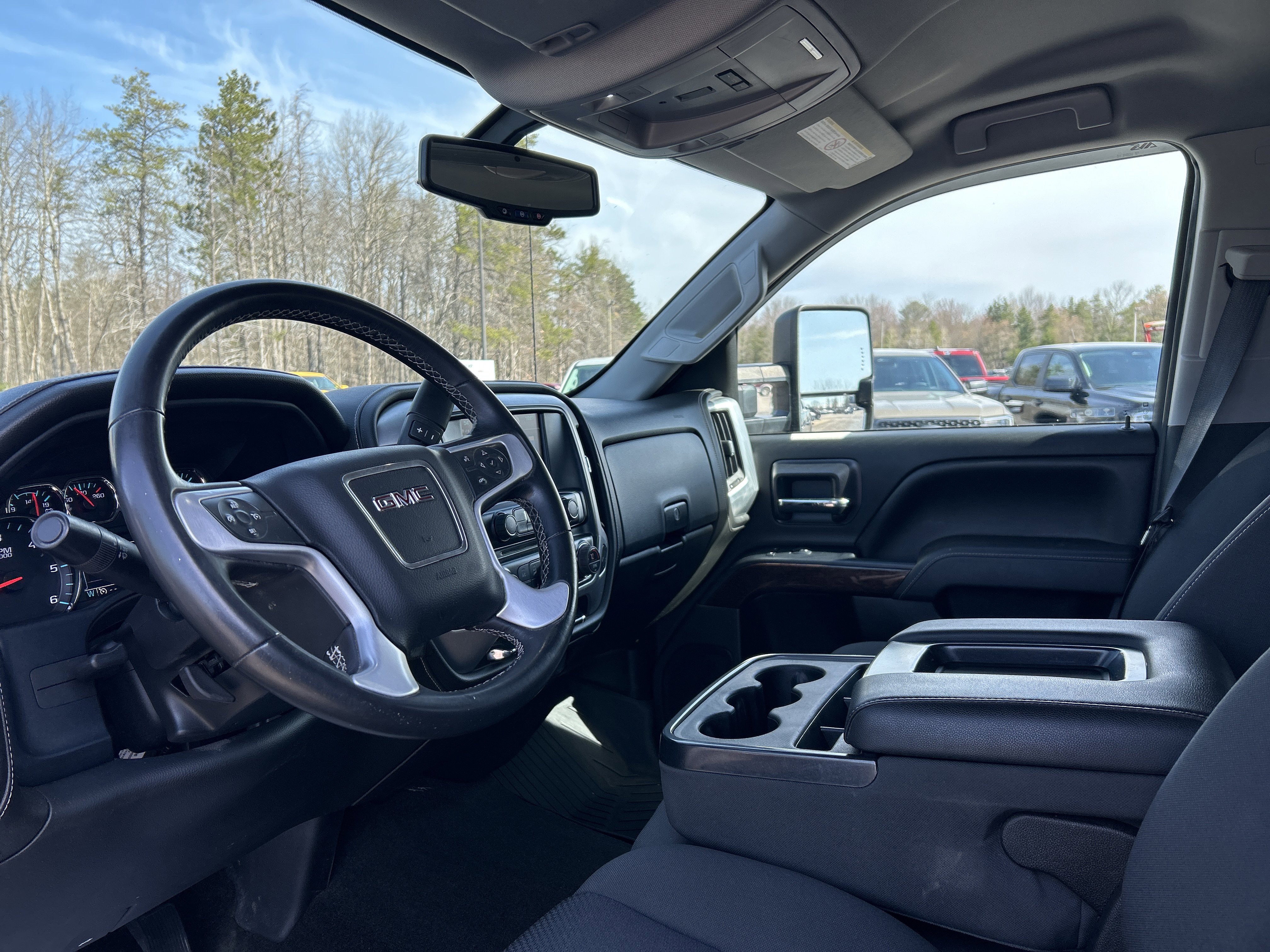Used 2017 GMC Sierra 2500 SLE w/ SLE Preferred Package AWD/4WD image 11