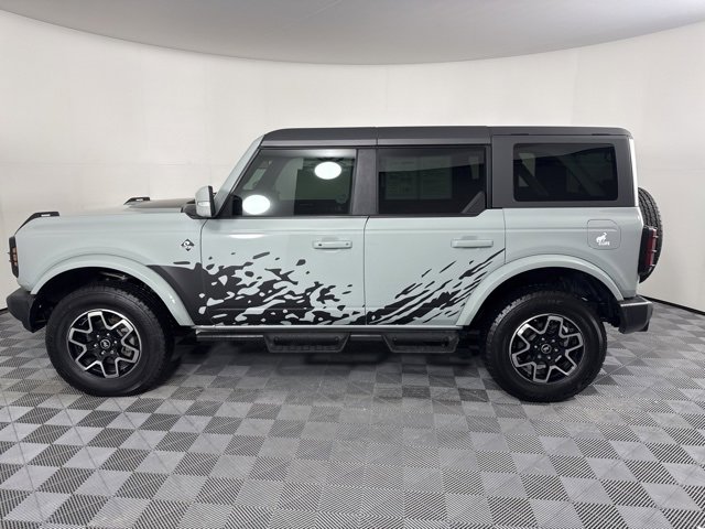 Used 2023 Ford Bronco Outer Banks image 6