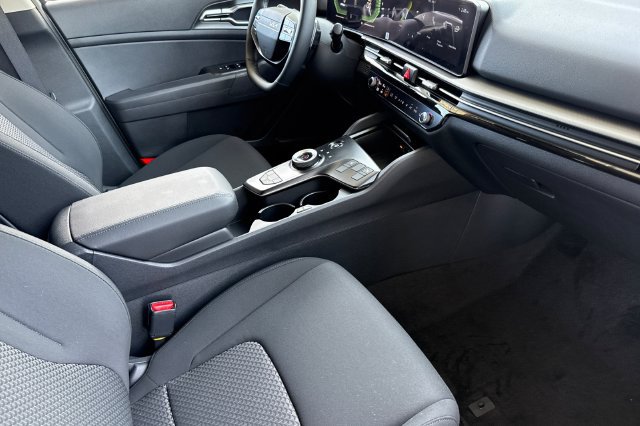 New 2027 Kia Sportage S FWD image 19