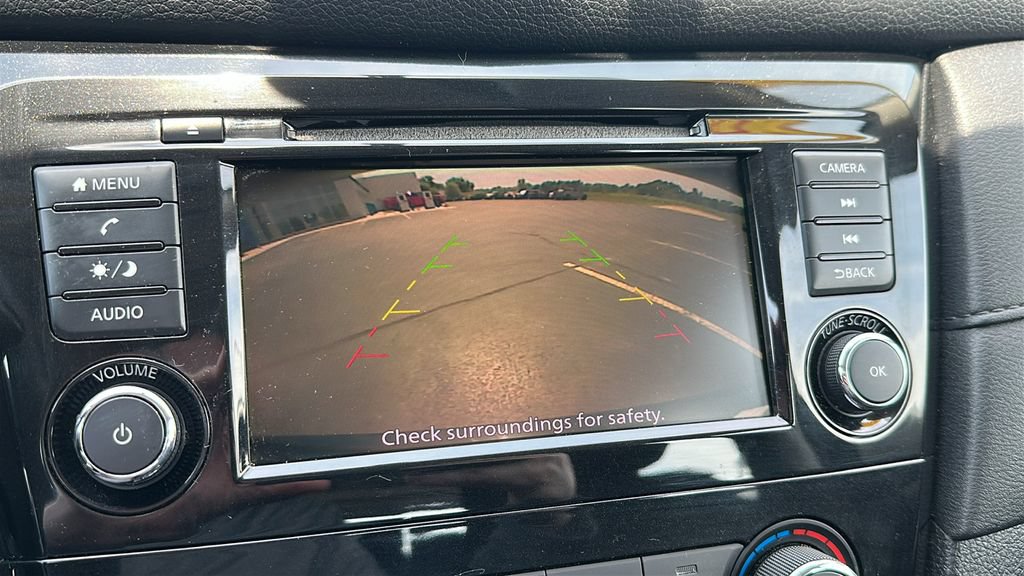 Used 2018 Nissan Rogue S AWD/4WD image 20