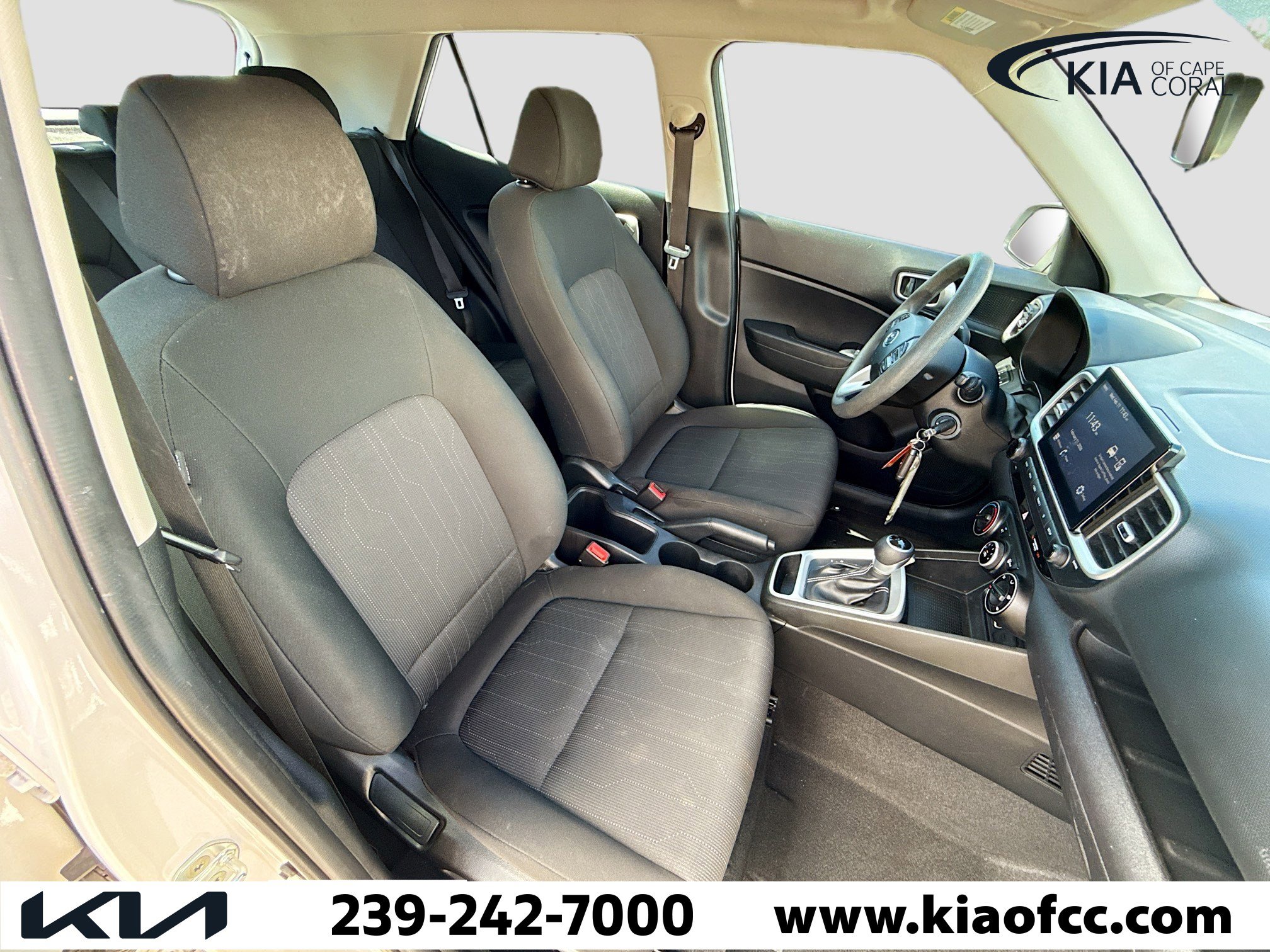 Used 2022 Hyundai Venue SE image 14