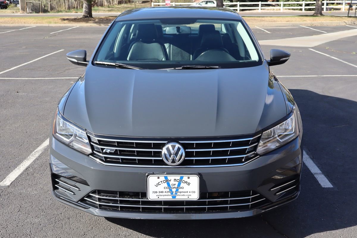 Used 2018 Volkswagen Passat 2.0T R-Line image 12