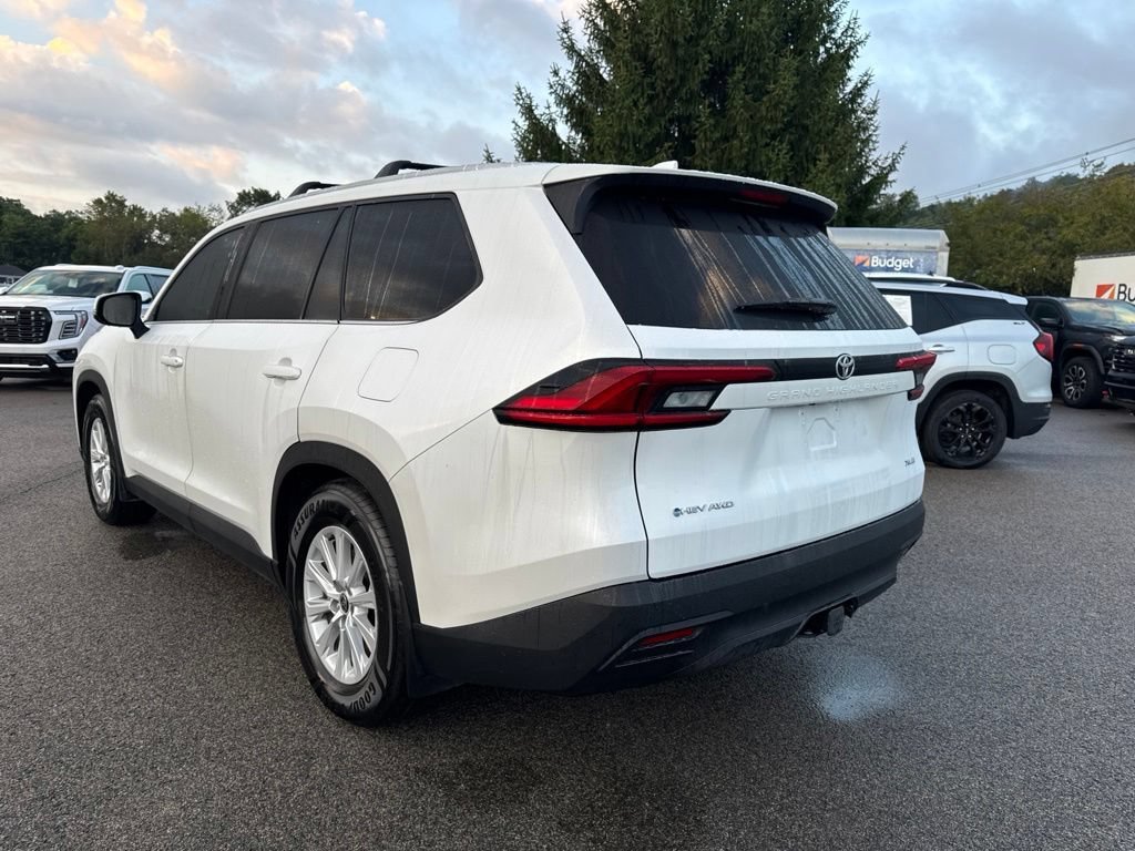 Used 2025 Toyota Grand Highlander AWD Hybrid image 4