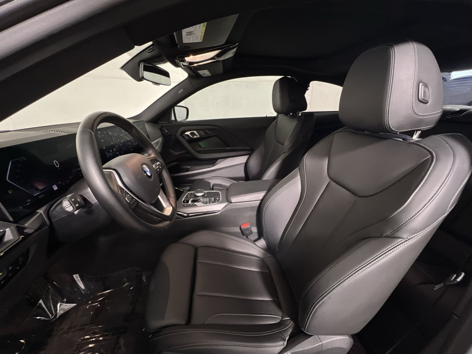 Used 2024 BMW 230i Coupe w/ Convenience Package RWD image 13