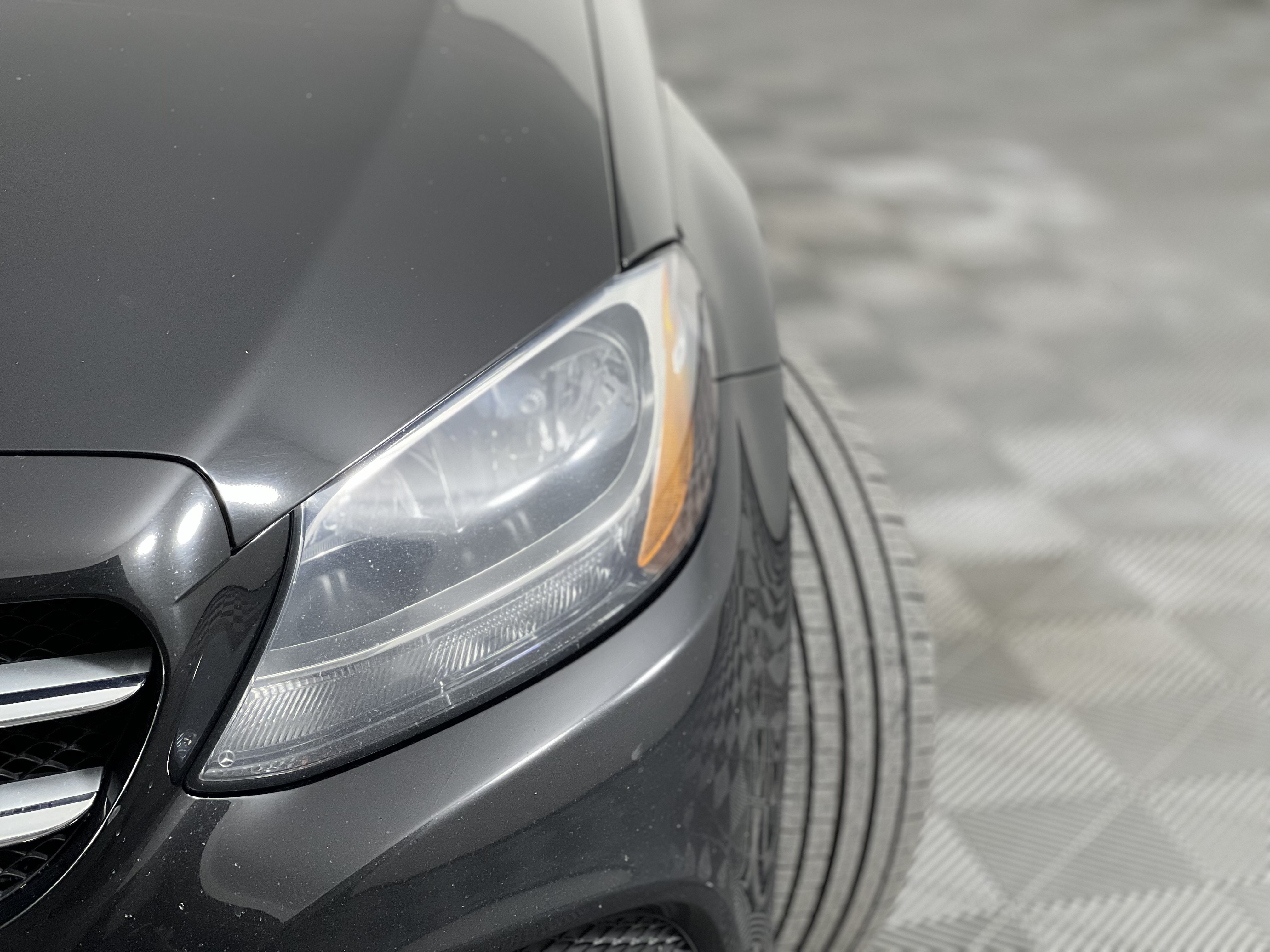 Used 2017 Mercedes-Benz C 300 4MATIC Sedan image 5