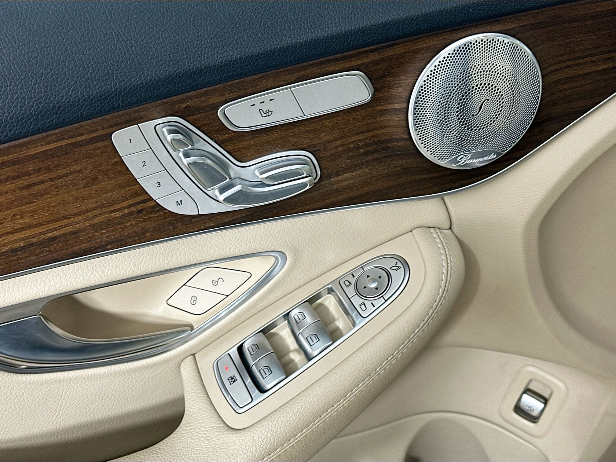 Certified 2021 Mercedes-Benz C 300 4MATIC Sedan w/ Premium Package image 22