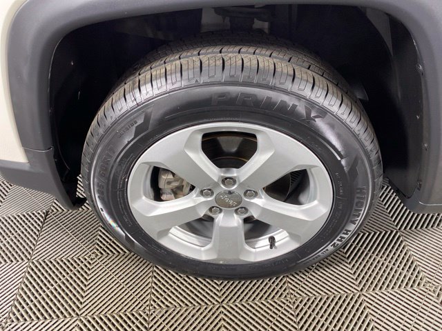 Used 2020 Jeep Compass Latitude AWD/4WD image 12