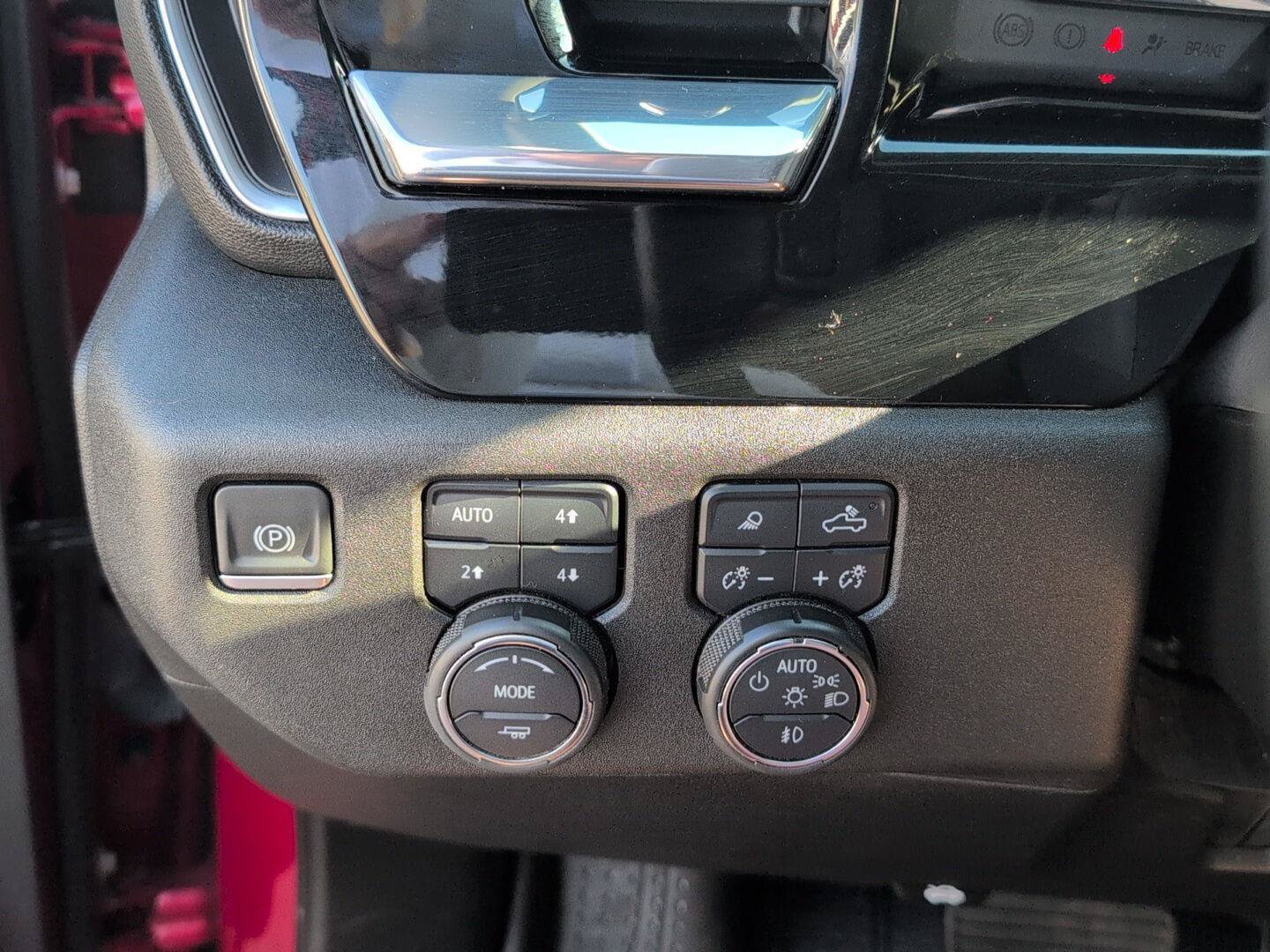 Used 2024 Chevrolet Silverado 1500 RST w/ Convenience Package II AWD/4WD image 19