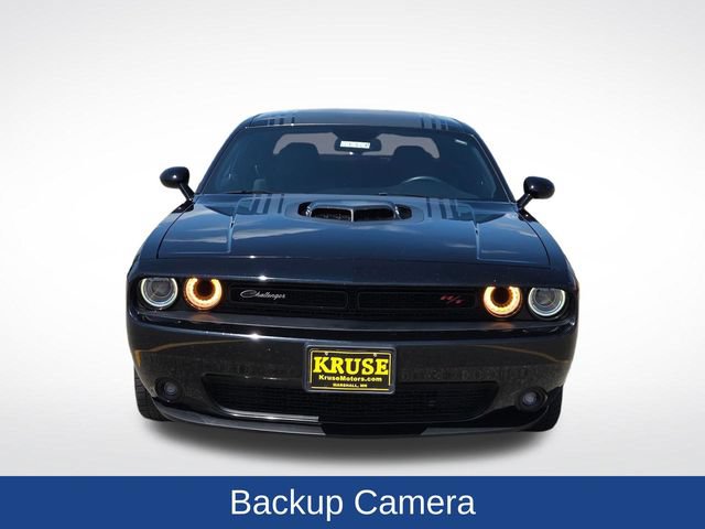 Used 2016 Dodge Challenger R/T RWD image 11