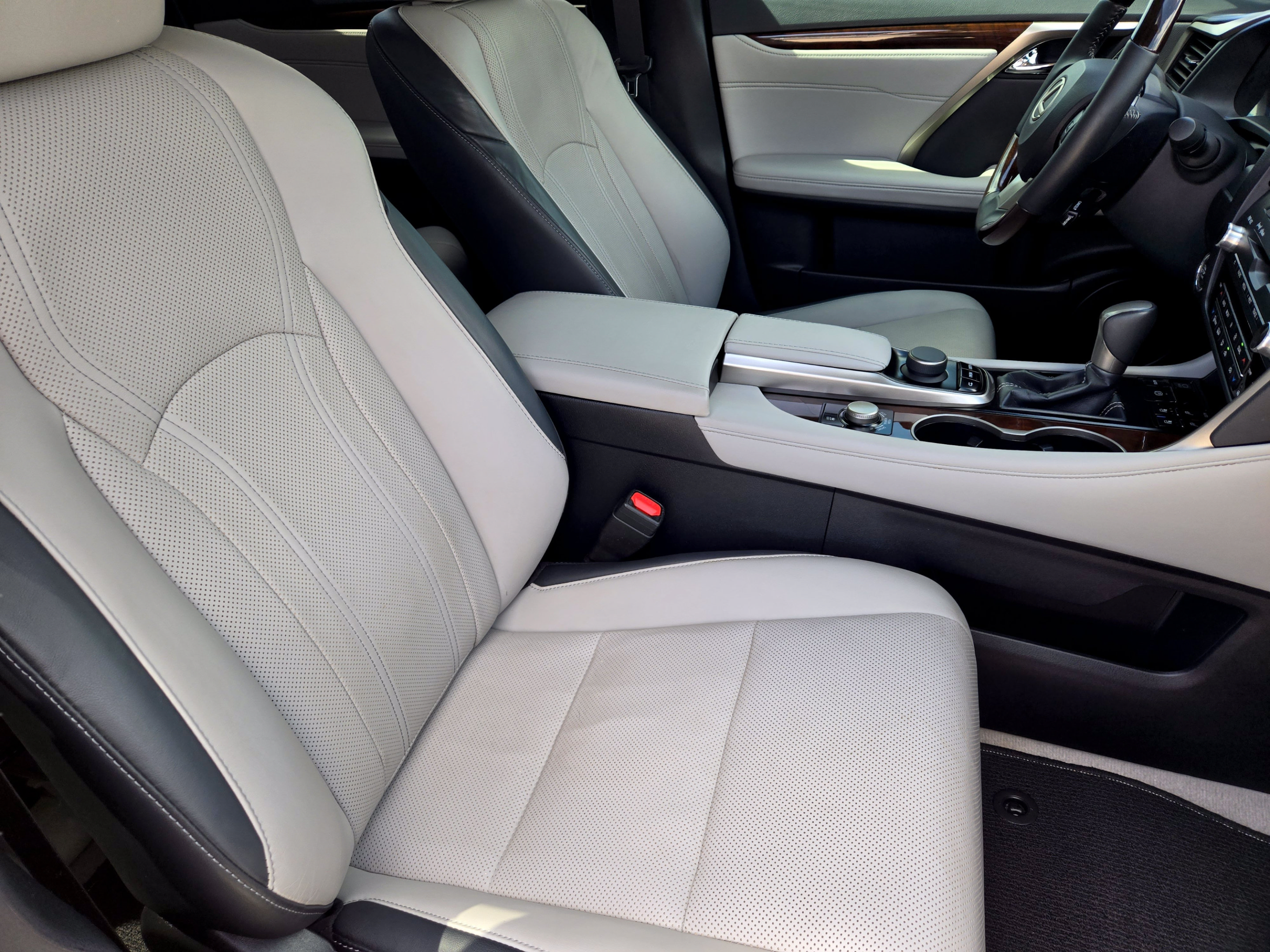 Used 2018 Lexus RX 350 FWD w/ Premium Package image 10