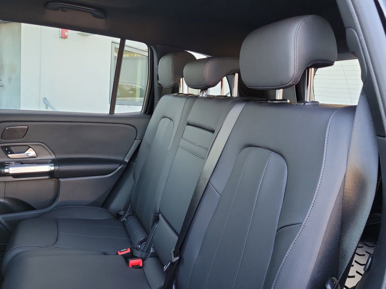 New 2026 Mercedes-Benz GLB 250 image 13