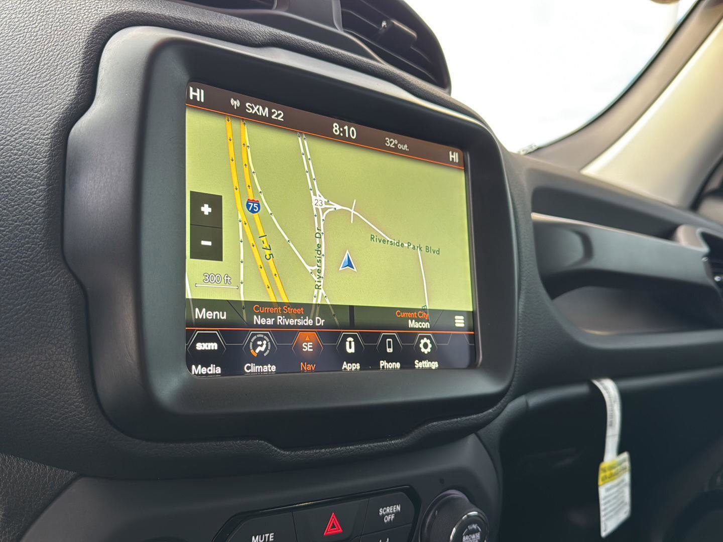 Used 2023 Jeep Renegade Altitude image 23