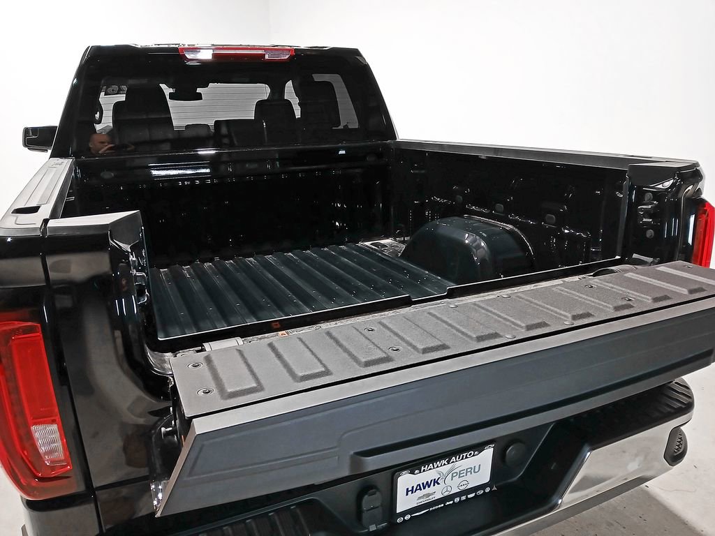 Used 2026 GMC Sierra 1500 SLT AWD/4WD image 7