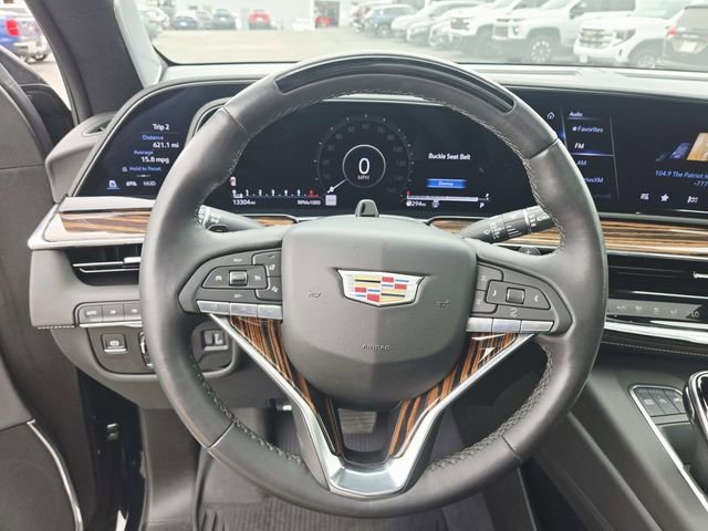 Used 2024 Cadillac Escalade Premium Luxury w/ Performance Package image 20