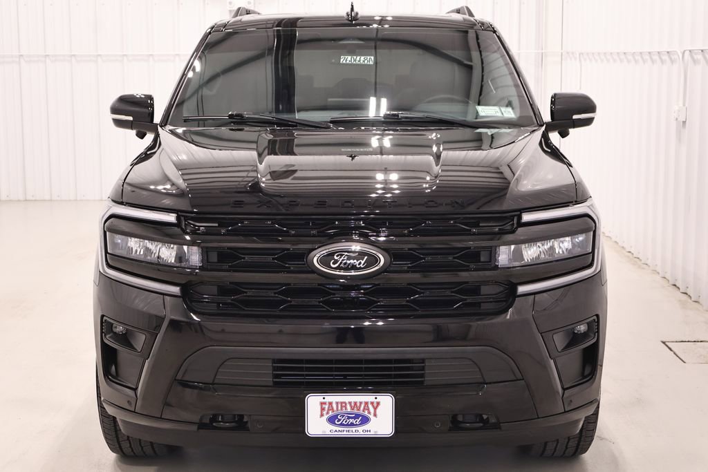 Certified 2024 Ford Expedition Limited AWD/4WD image 5